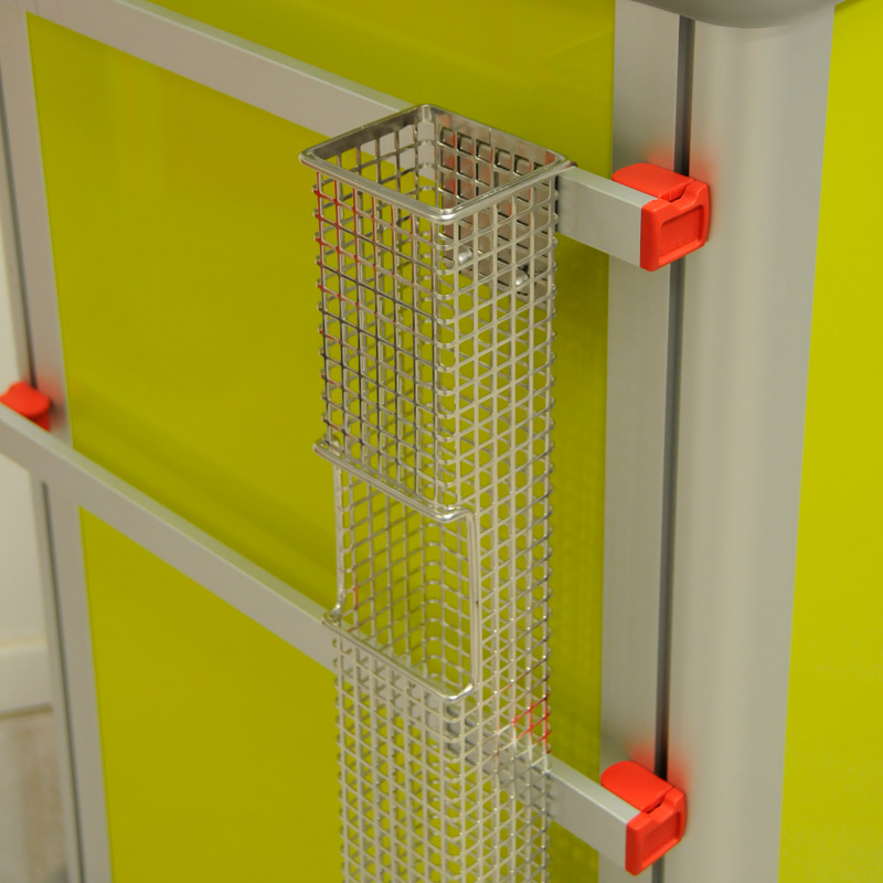 CLCS-G catheter holder on a green Presto therapy trolley