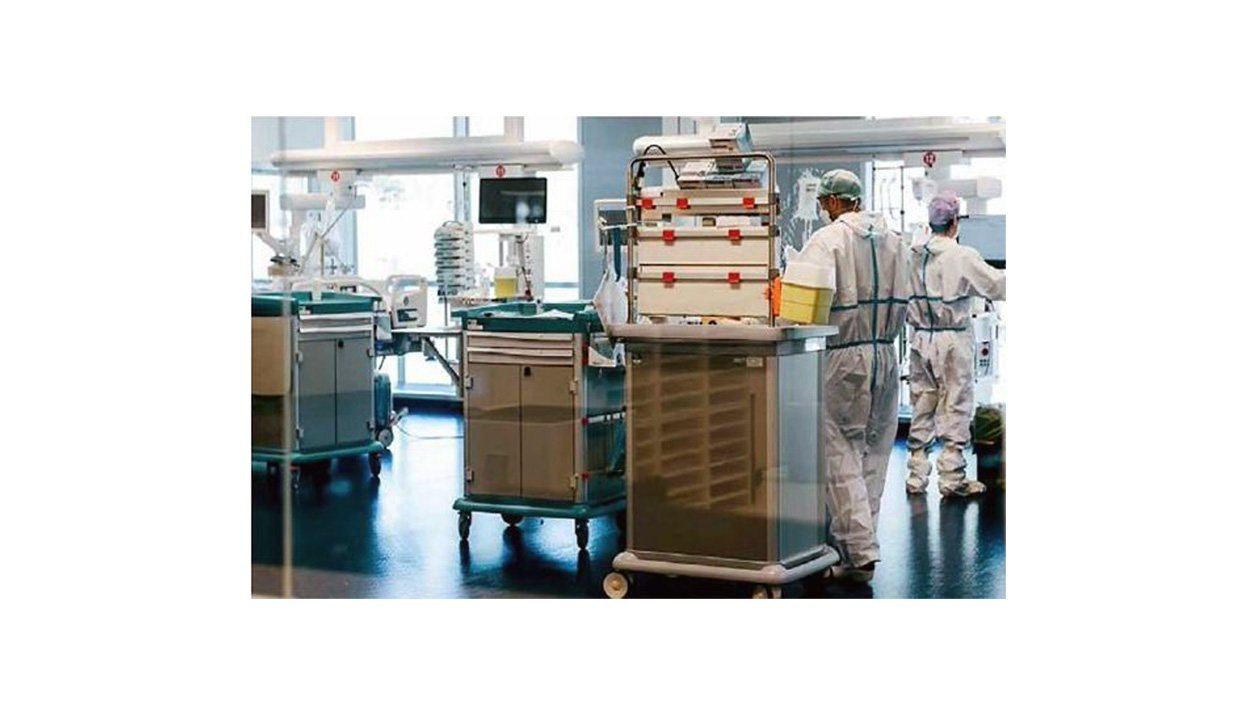 ESSENTIAL and PRECISO hospital trolleys at the new intensive care unit at Bolzano hospital