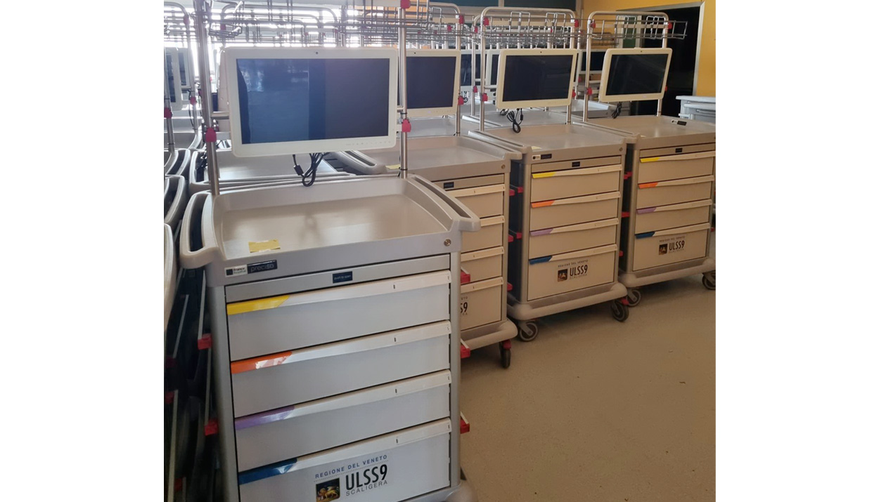 The Verona branch of the national healthcare system took delivery of more than 200 eWork Carts on a PRECISO trolley base